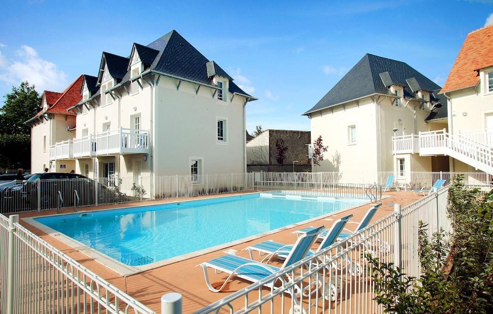 Residence Odalys Le Domaine Des Dunettes Cabourg Exterior photo