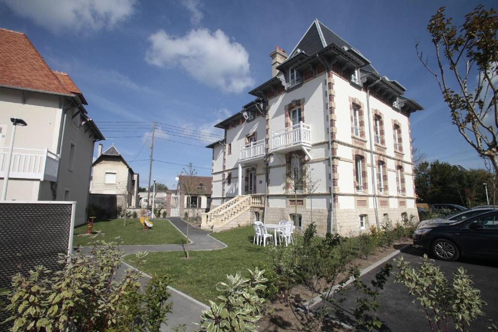 Residence Odalys Le Domaine Des Dunettes Cabourg Exterior photo