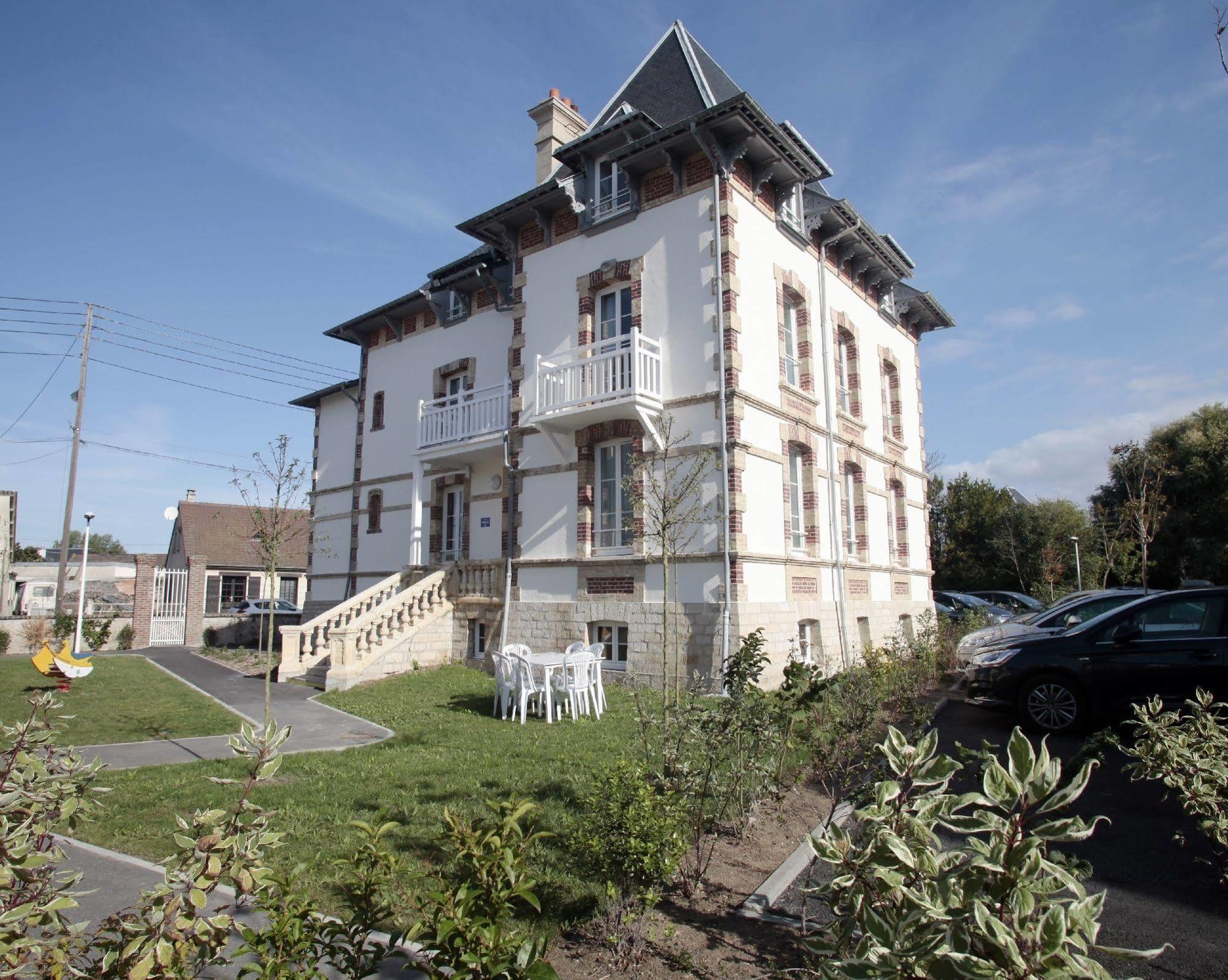 Residence Odalys Le Domaine Des Dunettes Cabourg Exterior photo