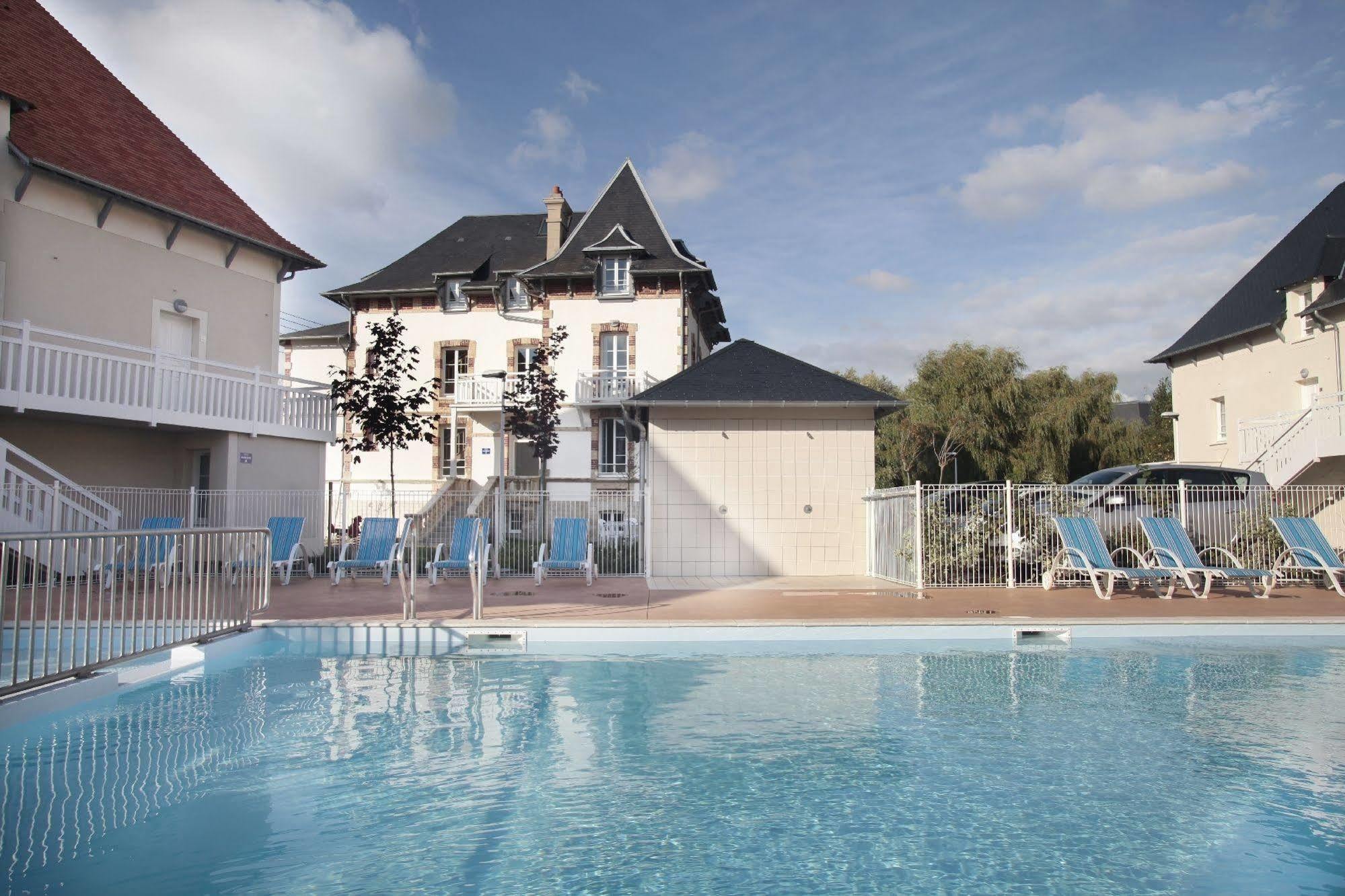 Residence Odalys Le Domaine Des Dunettes Cabourg Exterior photo