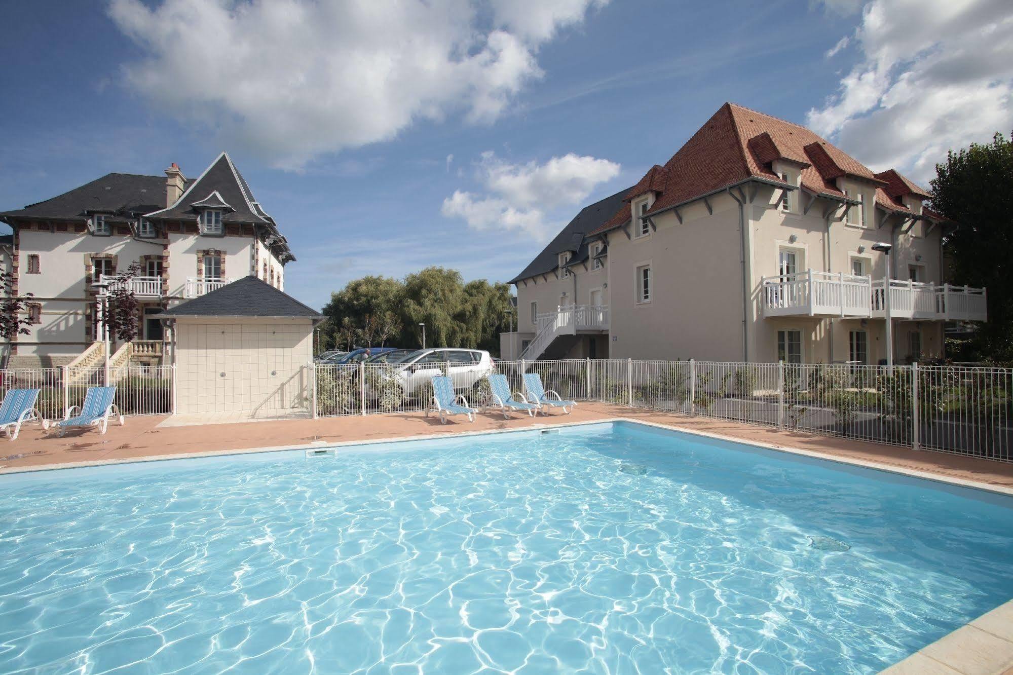 Residence Odalys Le Domaine Des Dunettes Cabourg Exterior photo