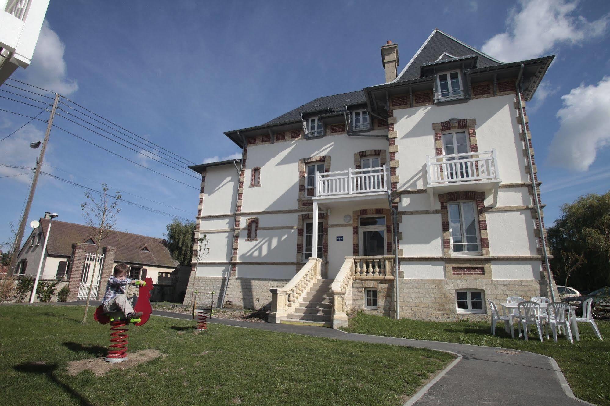 Residence Odalys Le Domaine Des Dunettes Cabourg Exterior photo